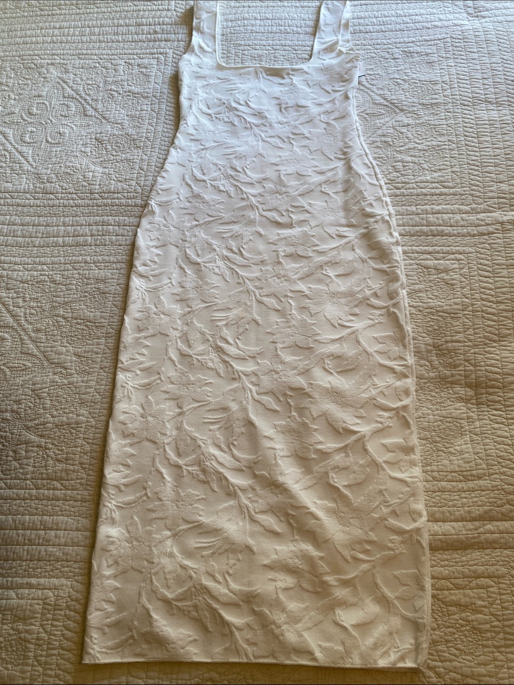 ZARA Stunning White Textured Floral Sleeveless Midi Dress Sz Small Like NEW! - Picture 3 of 12
